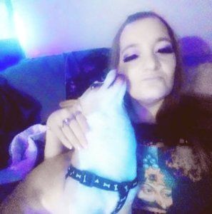 Meet your Posher, Joni